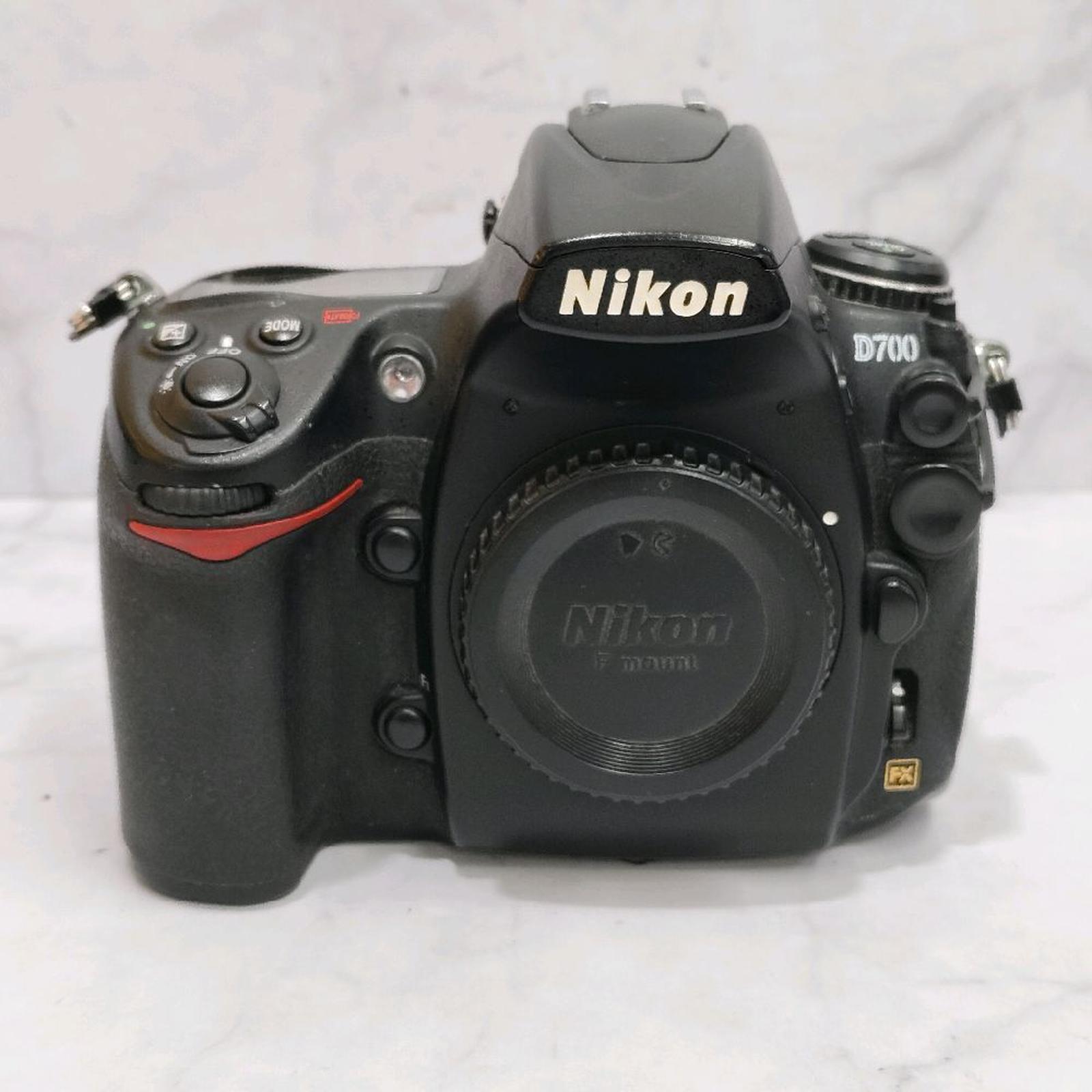 NIKON D700 BODY ONLY